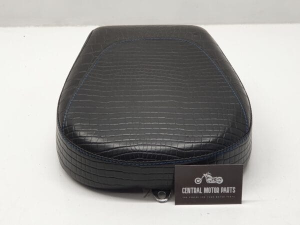Passagier Zadel Fat Boy 07-17 slangenleer look