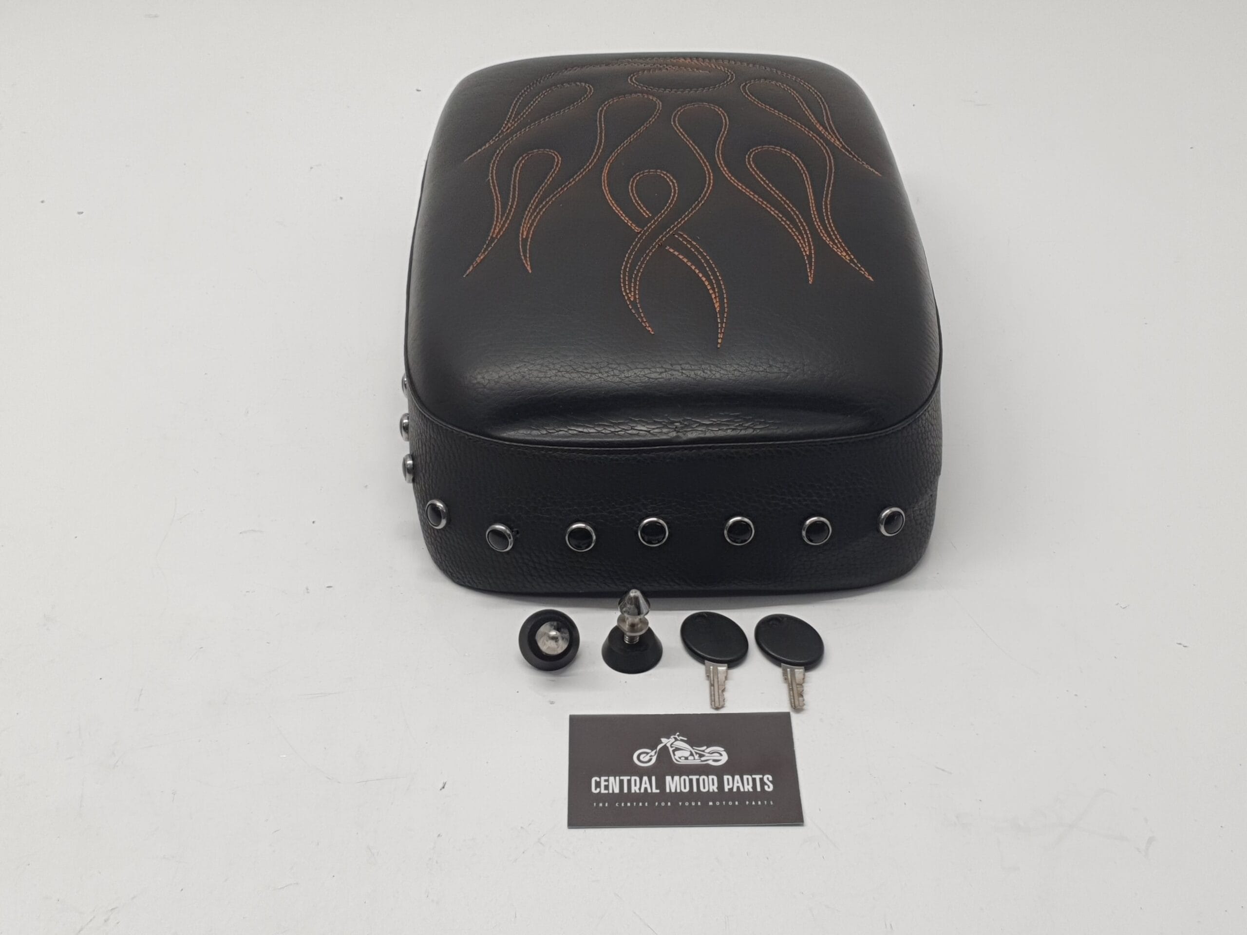 Corbin Zadel + Pillion + Sissybar set Softail 10-17