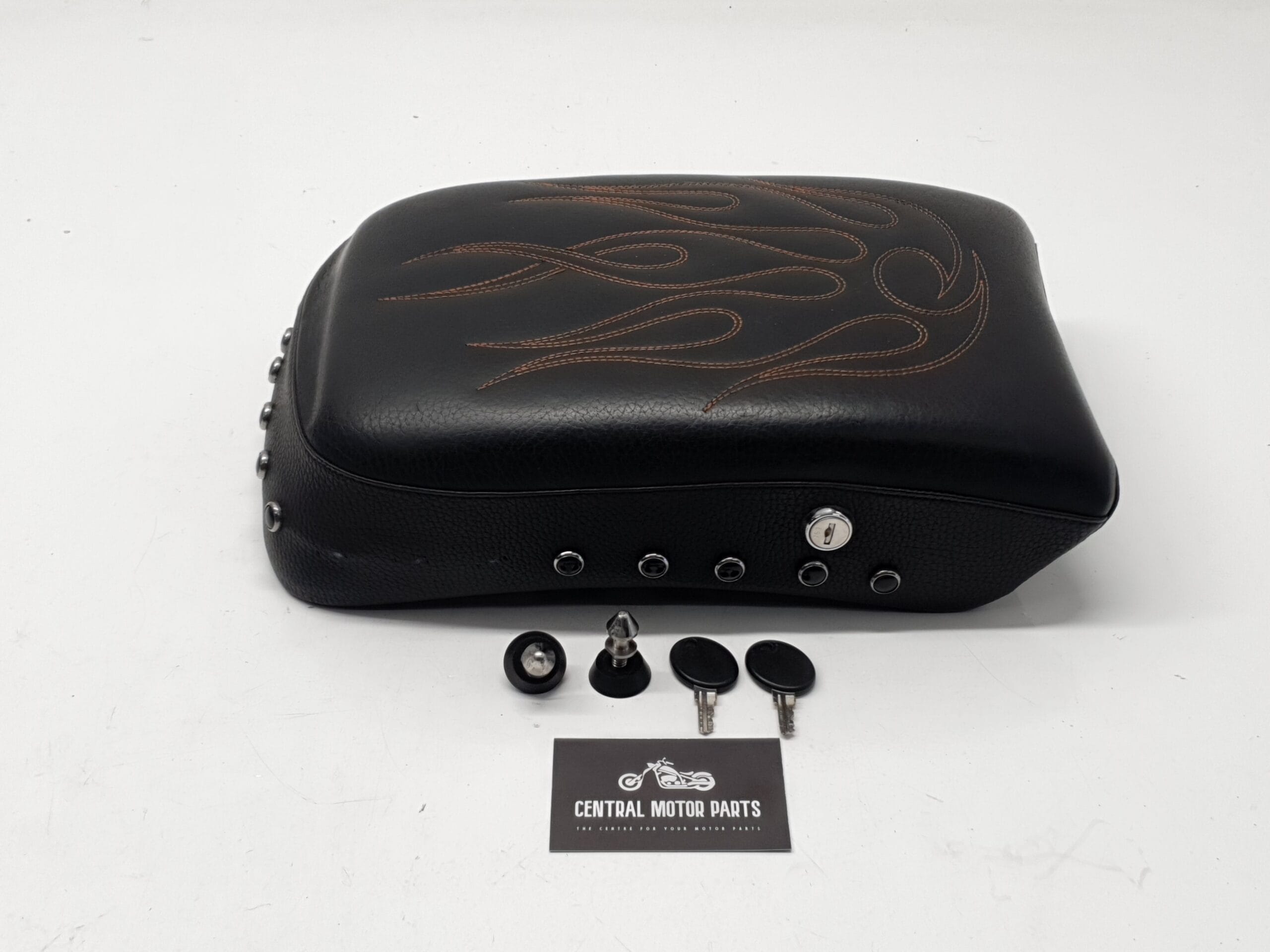 Corbin Zadel + Pillion + Sissybar set Softail 10-17