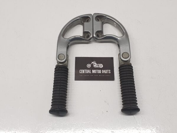 Passagiers steps + support V-Rod 02-06