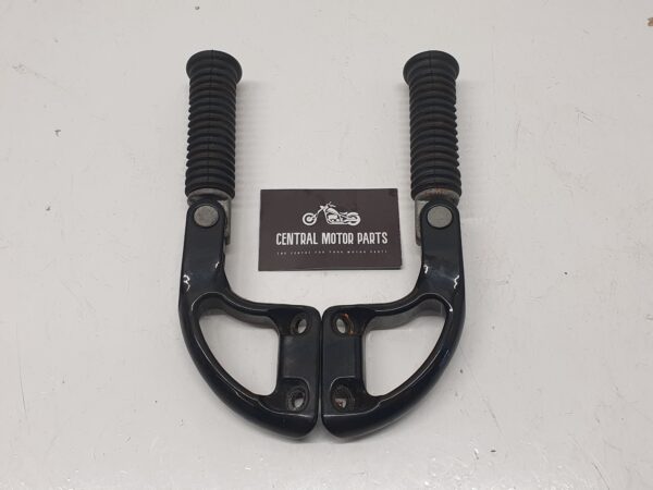 Passagiers steps + support V-Rod 02-06 zwart