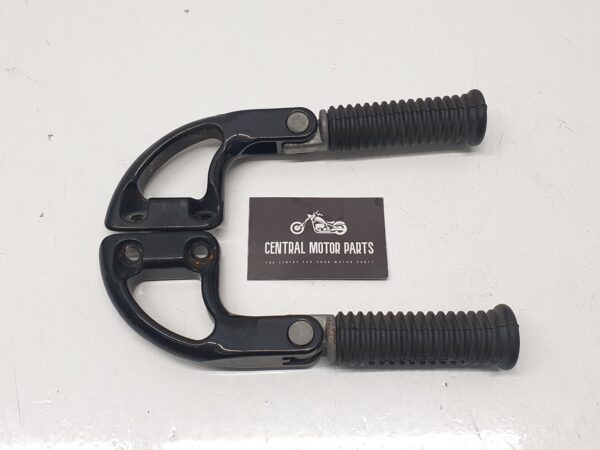 Passagiers steps + support V-Rod 02-06 zwart