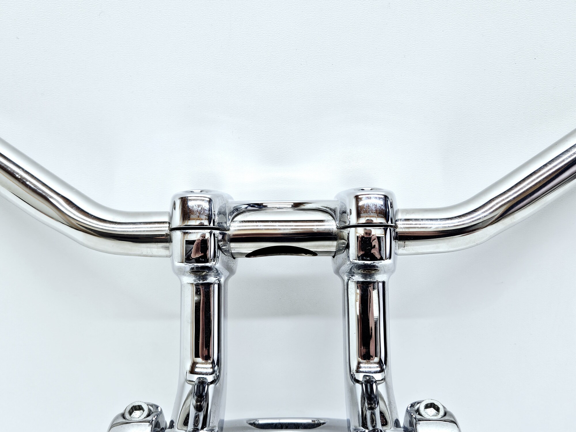 Handlebar Assembly chrome Dyna Low Rider 2014-2017 – 55800233 + 55900064 + 55900065