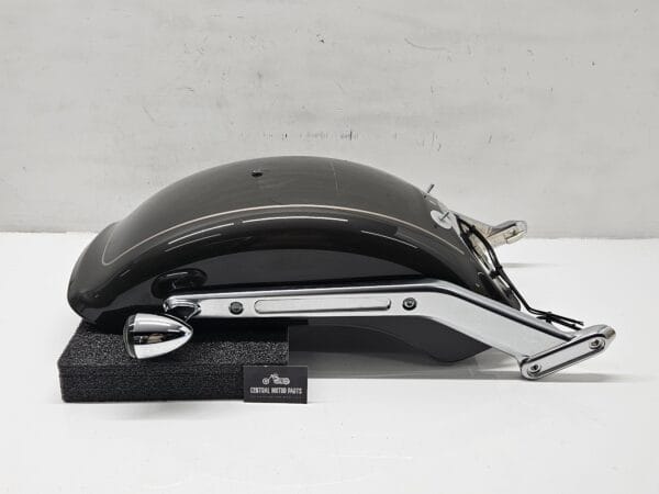 Spatbord achterkant Fat Boy 2018-up + extra’s