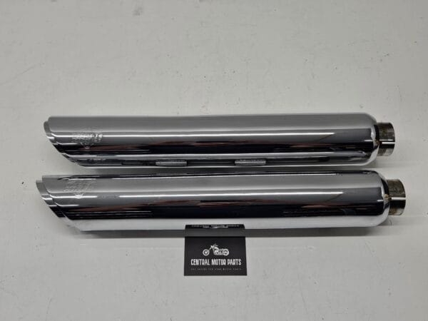 Chromen Vance & Hines Twin Slash 3” Slip ons Softail 2000-2017