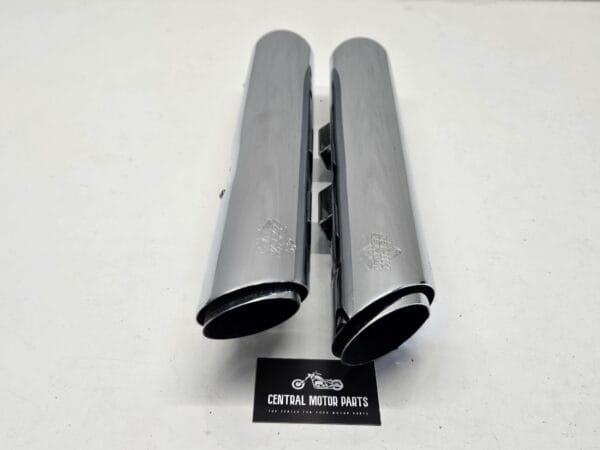 Chromen Vance & Hines Twin Slash 3” Slip ons Softail 2000-2017