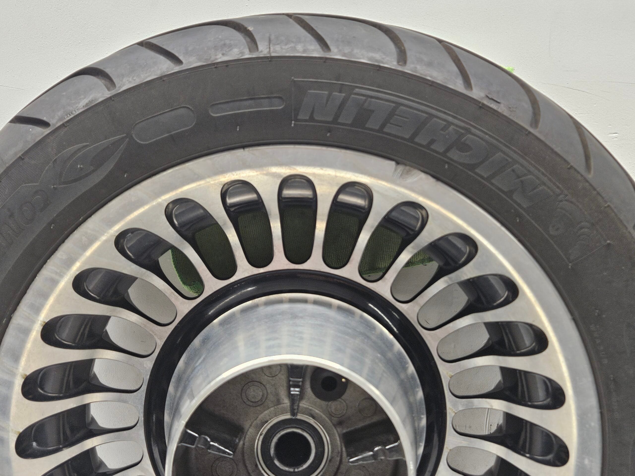 17 en 16 inch set wielen Touring 2009-up