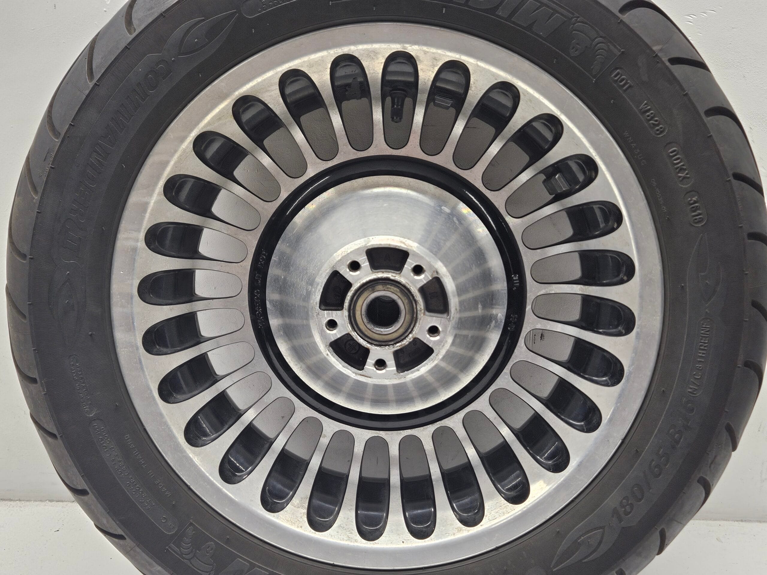 17 en 16 inch set wielen Touring 2009-up