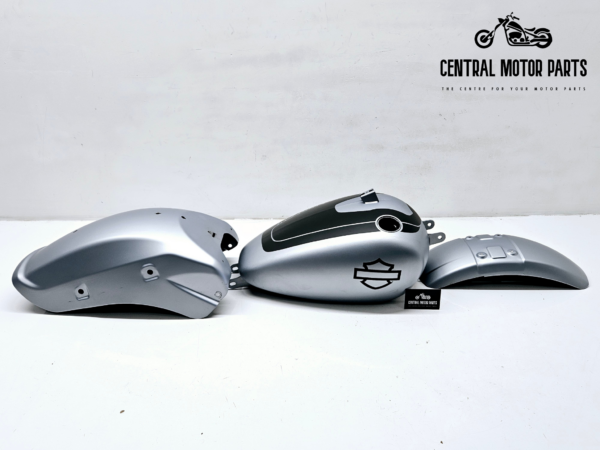 Softail Fat Bob 2018-up Tankset Barracuda Silver – 58900271 + 61000675 + 59500541