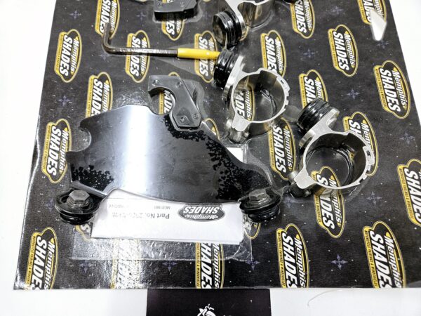 Memphis Gauntlet Fairing trigger lock hardware – 23200105