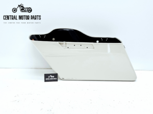 Left Saddlebag Bottom Touring 2014-2023 – 90200414