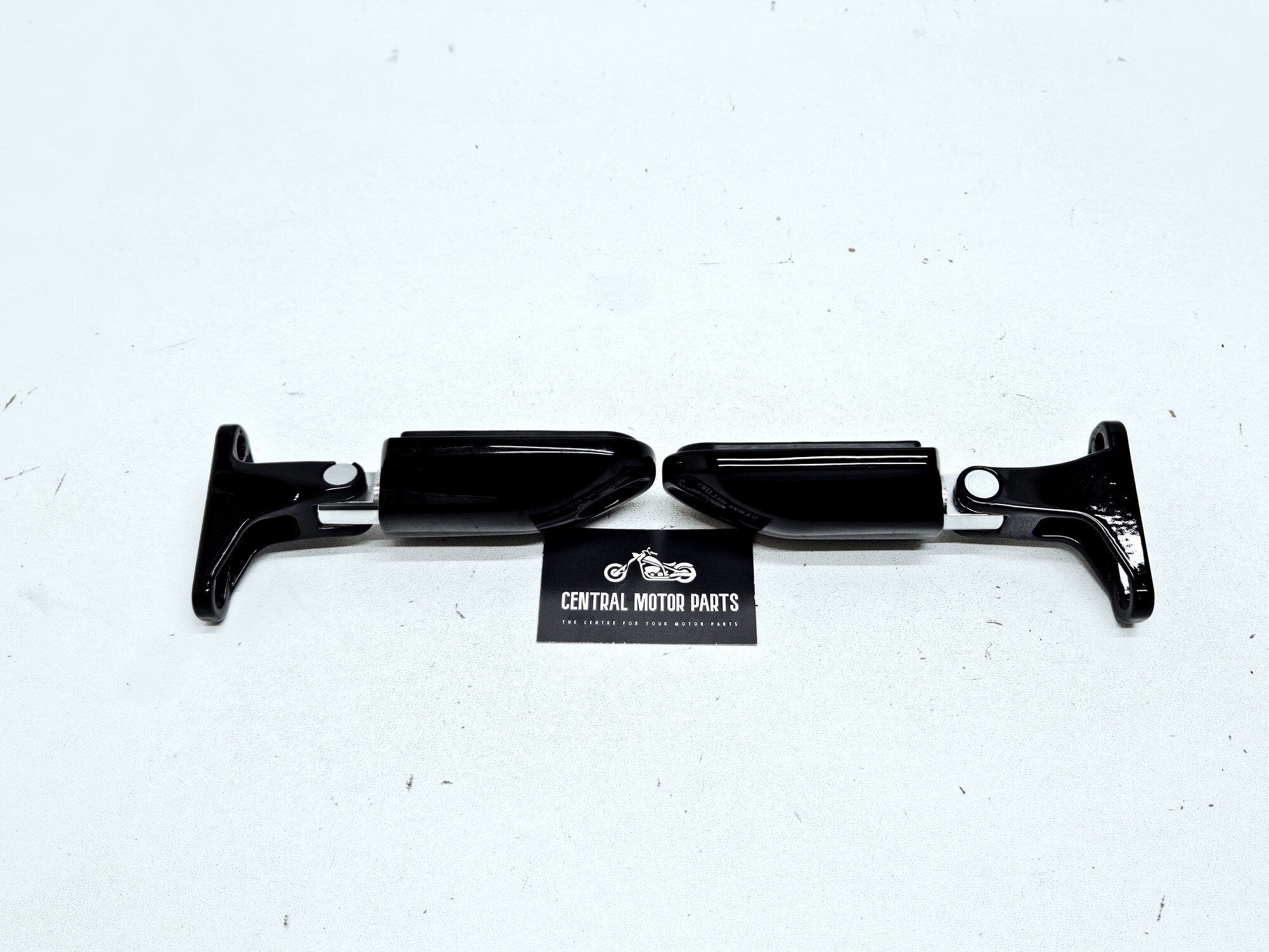 Passenger Footpegs Gloss Black Touring 2016-up – 50500332 + 50500334