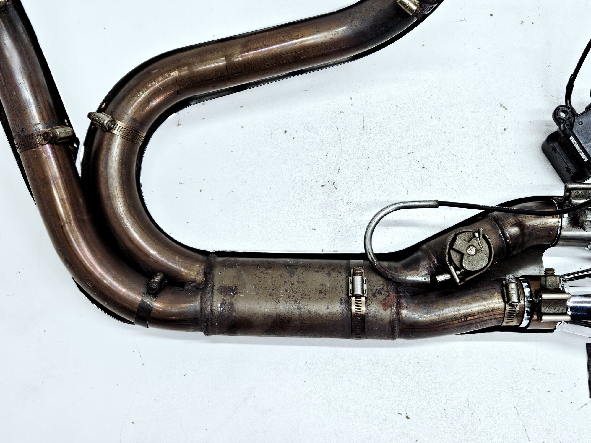 Chrome Exhaust Dyna 2006-2017 – 64900183 + 64900185