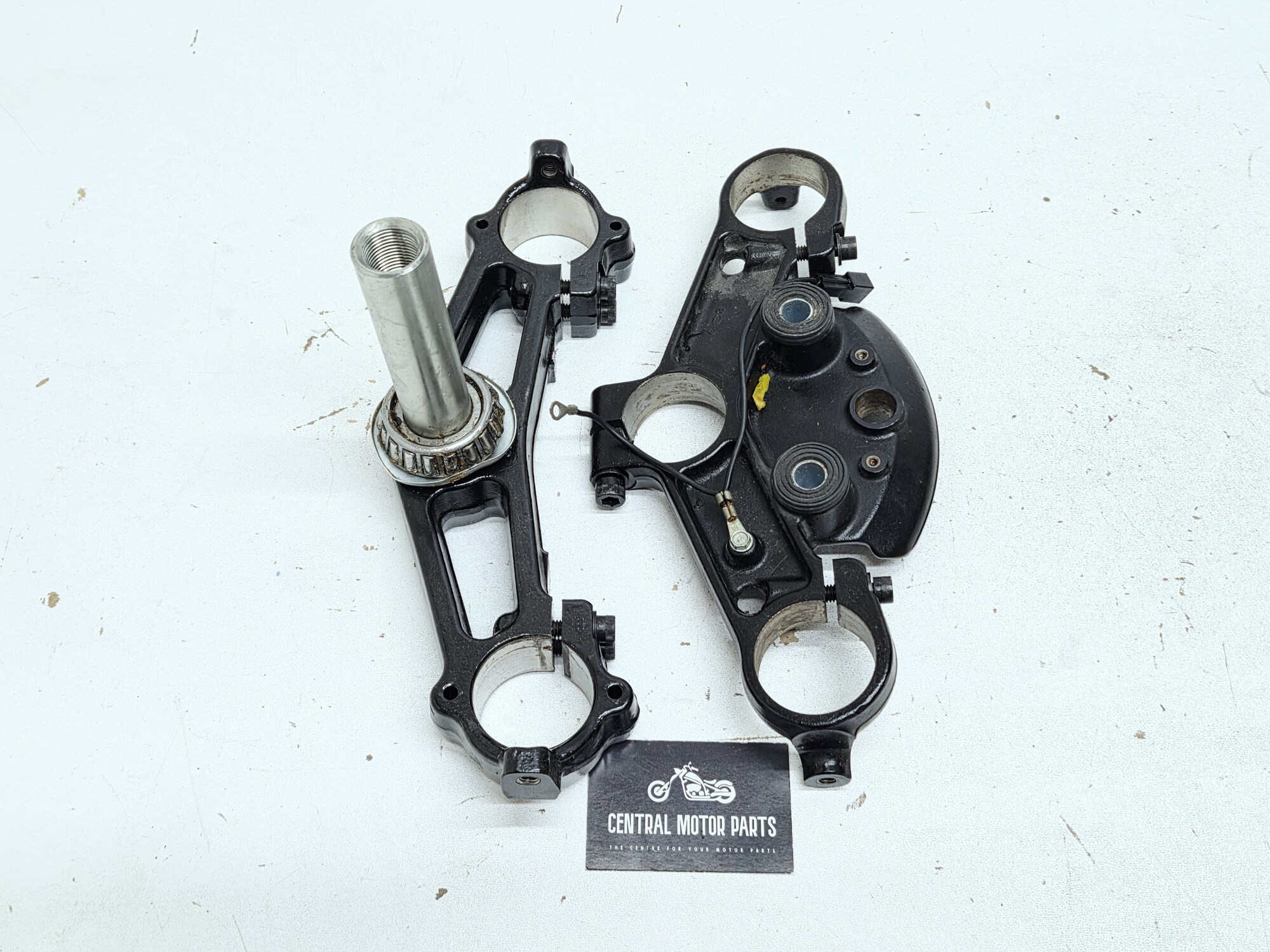 Touring 2014-up Triple Tree set – 45900024 + 45900091 + 45700020 - 3