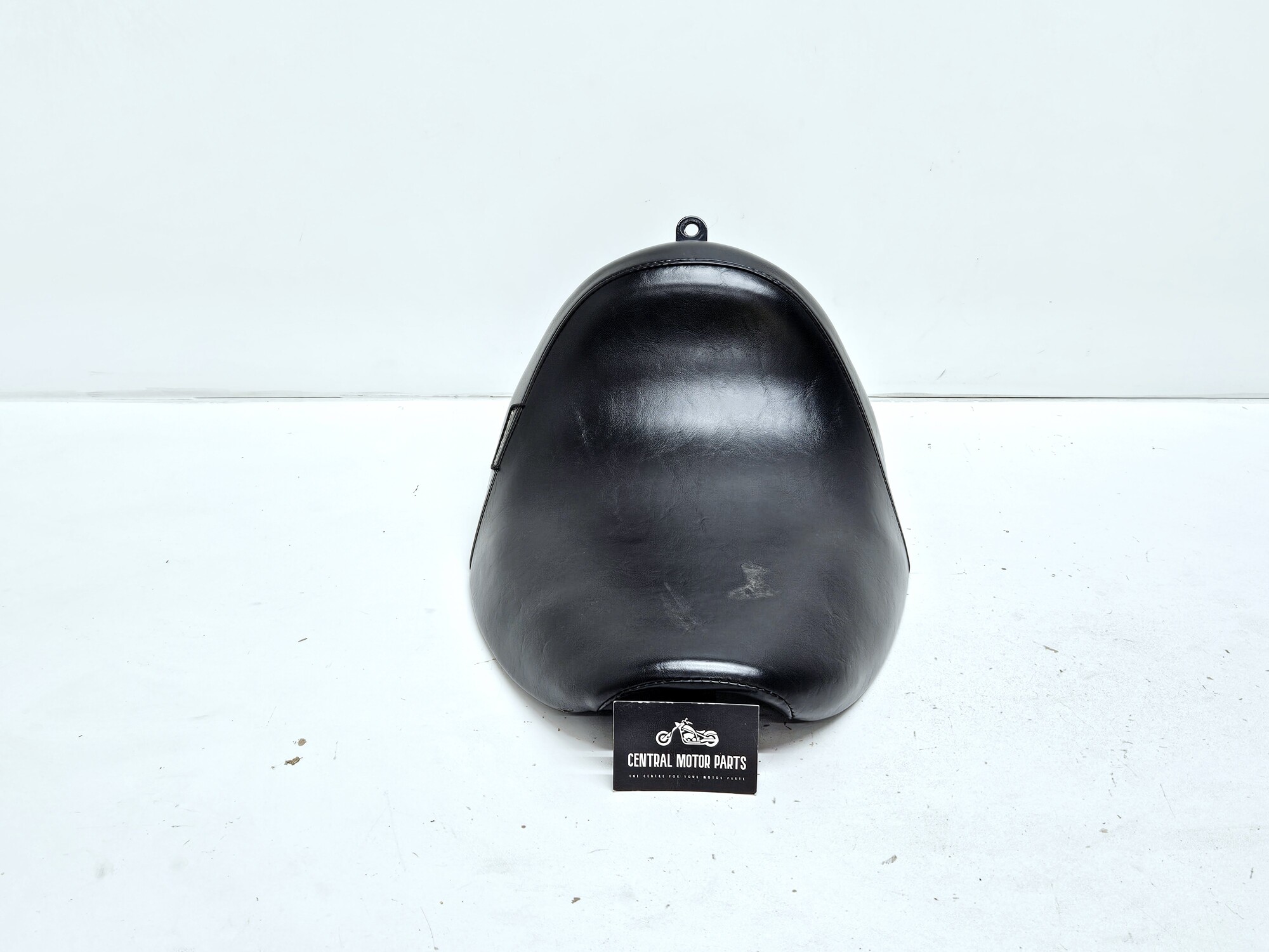 Le Pera Bare Bone Smooth Solo Seat Softail 2011-2015 – LKS007