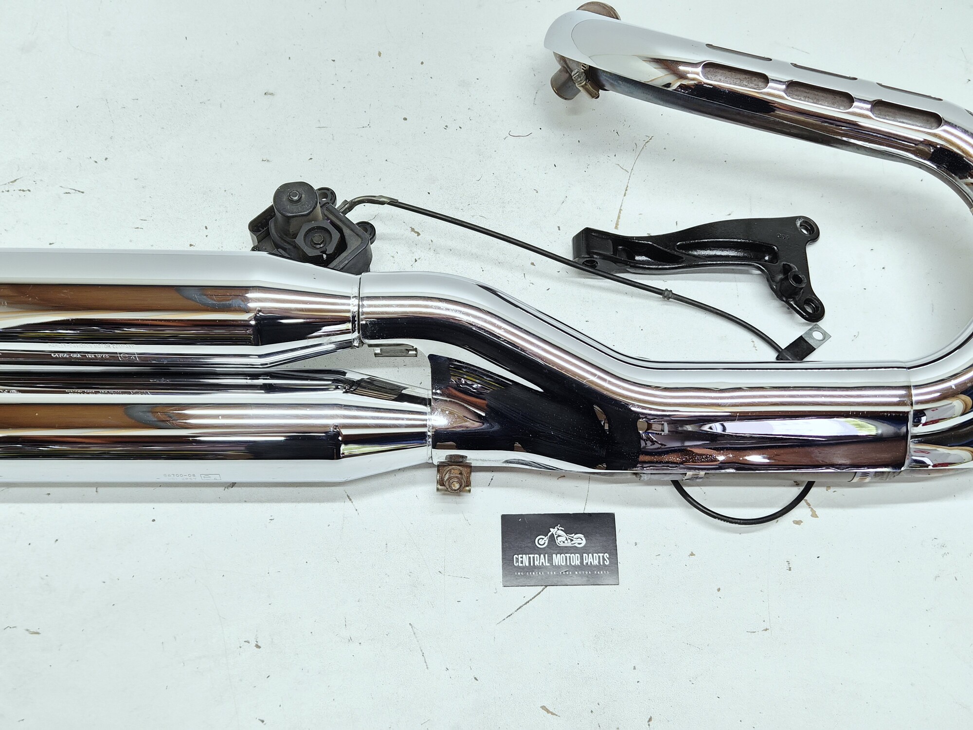 Chrome Exhaust Dyna 2006-2017 – 64705-08 + 64700-08 + 65696-08